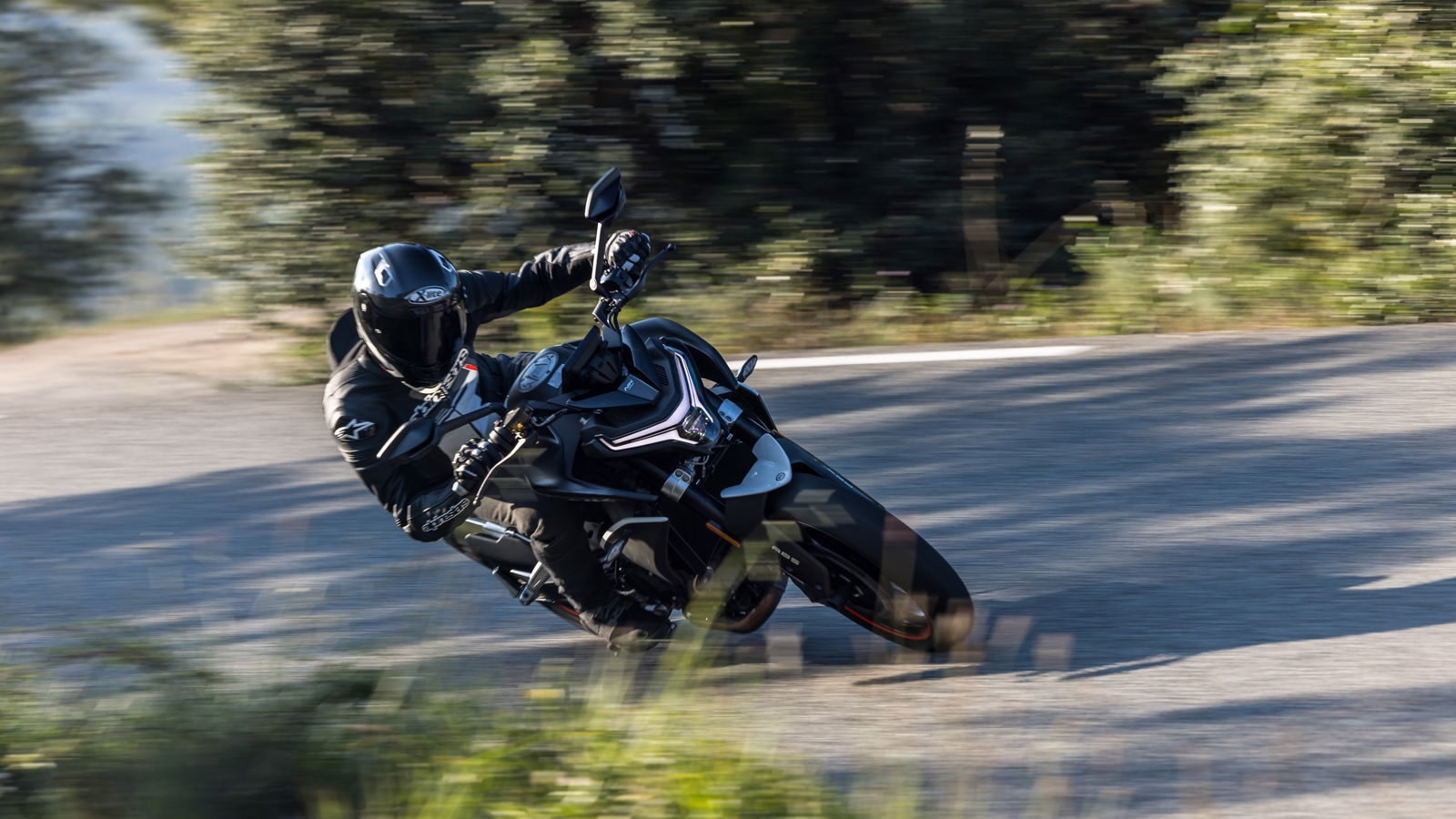 CFMoto 800NK Advanced